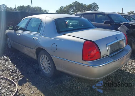 2003 Lincoln Town Car Executive из США, поврежденный, VIN 1LNHM81W53Y706603